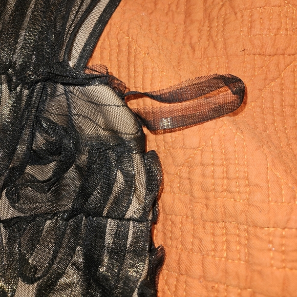 Tadashi Shoji Floral Black Gold Midi Cocktail Dress Size 6 - Picture 13 of 13